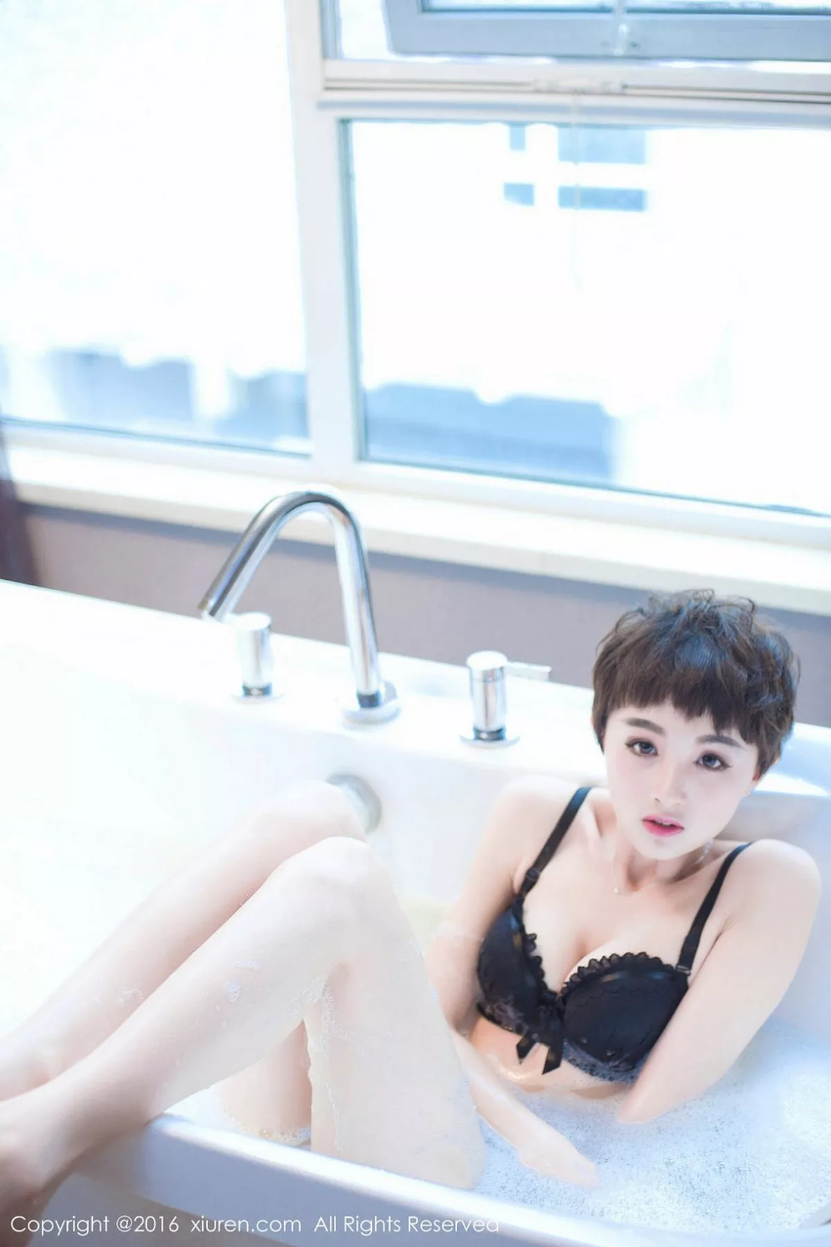 秀人集.com_[XiuRen秀人网]No.657_嫩模baby_kiki浴缸里性感黑色内衣秀白嫩豪乳诱惑写真70P