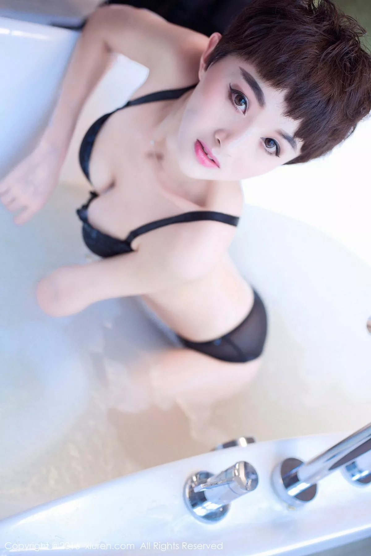 秀人集.com_[XiuRen秀人网]No.657_嫩模baby_kiki浴缸里性感黑色内衣秀白嫩豪乳诱惑写真70P