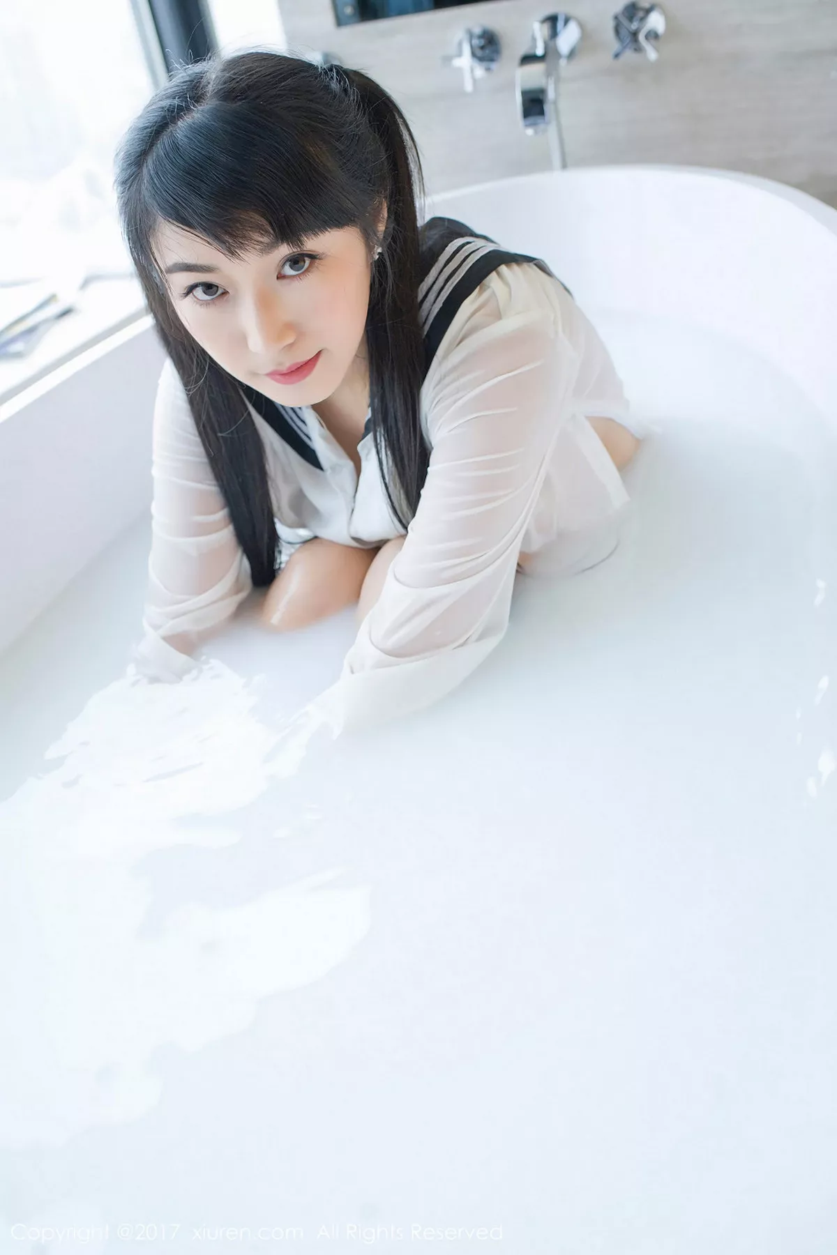 秀人集.com_[XiuRen秀人网]No.853_嫩模盼盼龙女sunny学生装牛奶浴+全裸乳贴秀美乳诱惑写真57P