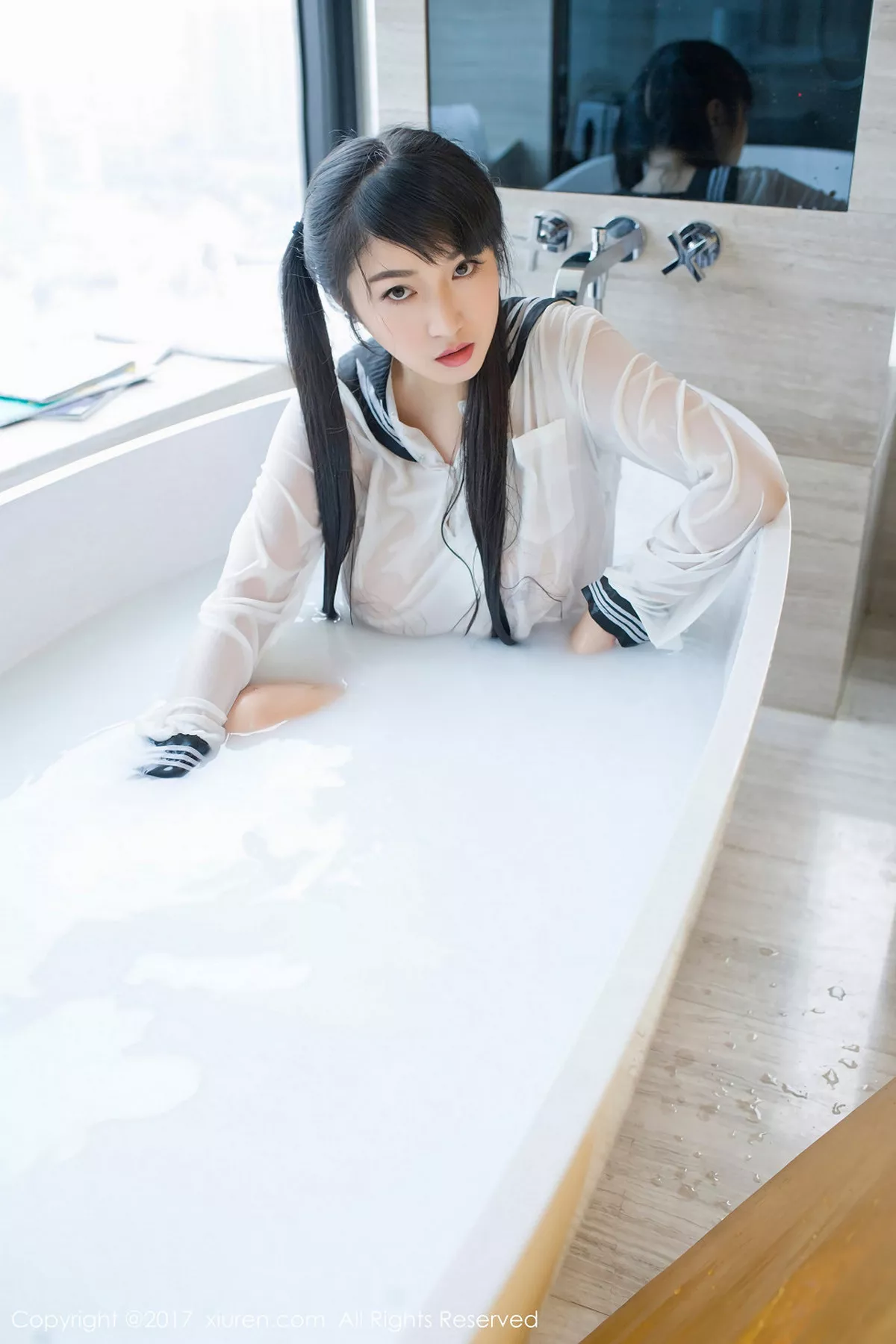 秀人集.com_[XiuRen秀人网]No.853_嫩模盼盼龙女sunny学生装牛奶浴+全裸乳贴秀美乳诱惑写真57P