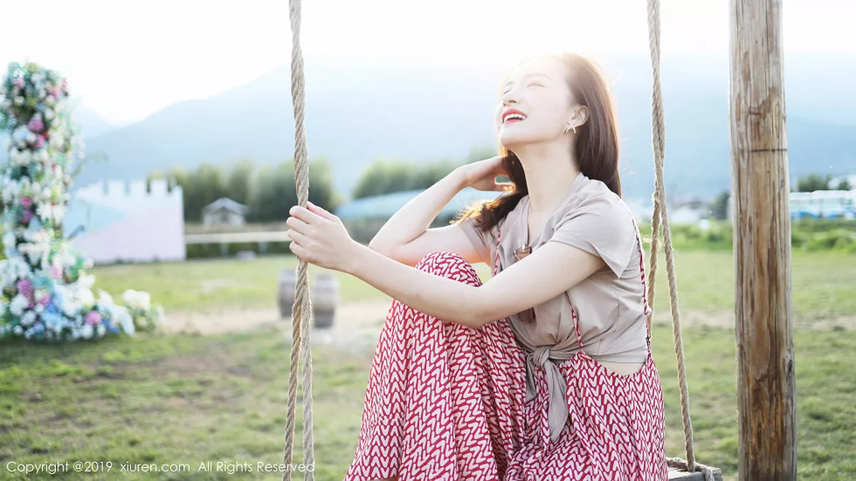 秀人集.com_[XiuRen秀人网]No.1718_嫩模艺儿拿铁室外帽子美少女清新甜美风靓丽迷人写真63P