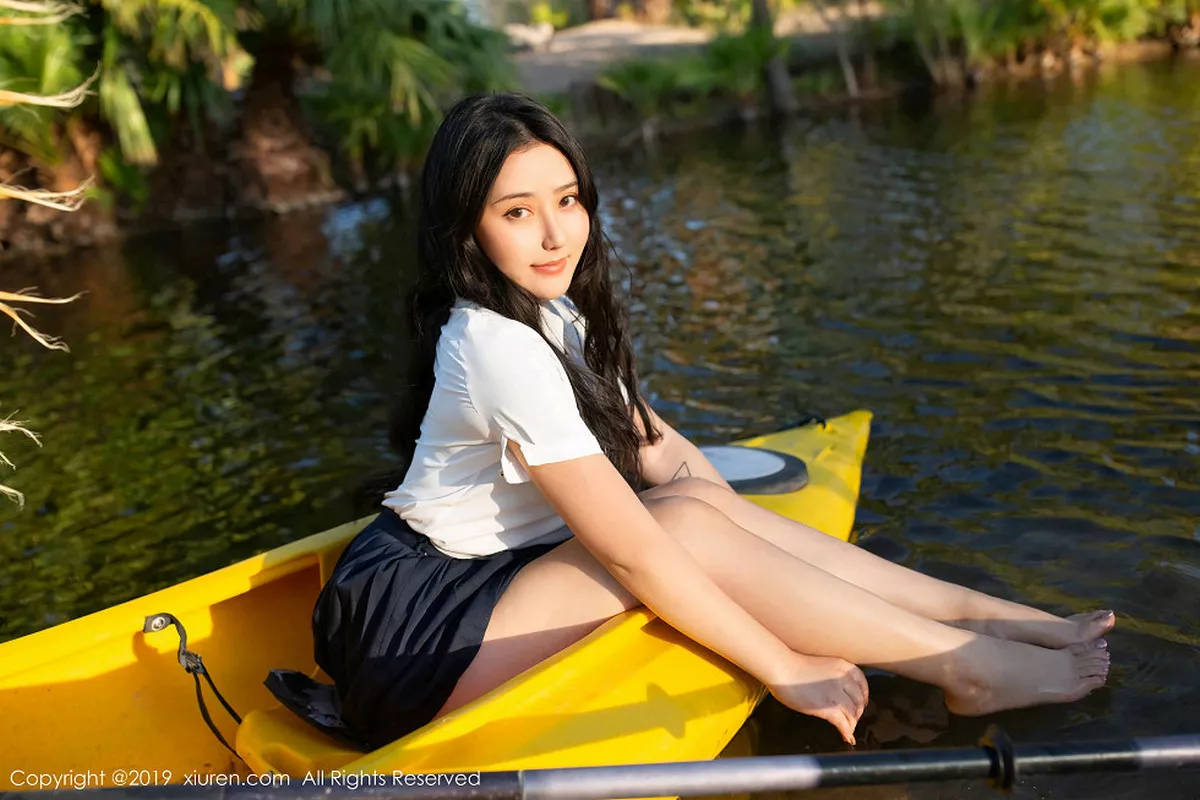 秀人集.com_[XiuRen秀人网]No.1719_女神Manuela玛鲁娜美国旅拍皮划艇全裸上身露豪乳极致诱惑写真52P