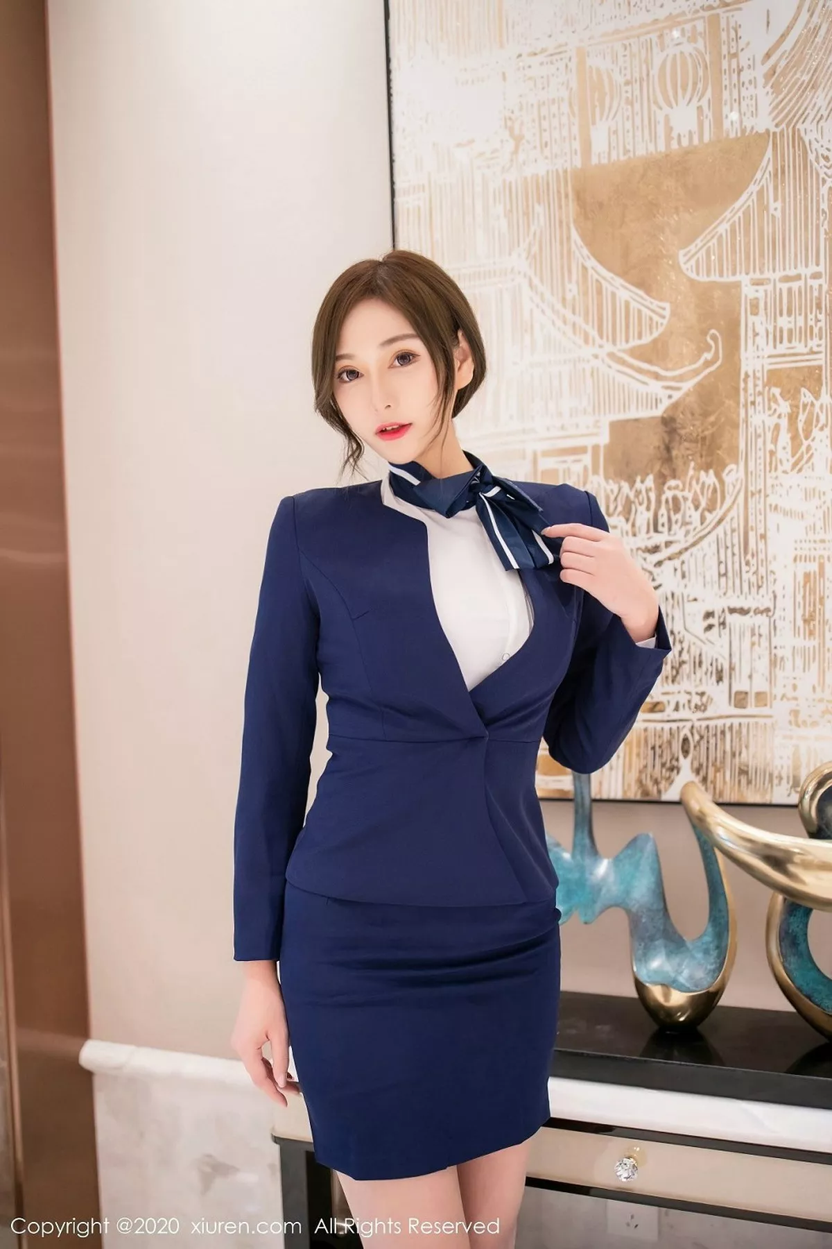 秀人集.com_[XiuRen秀人网]No.2221_女神Lavinia肉肉经典职场制服半脱露精致镂空内衣完美诱惑写真51P