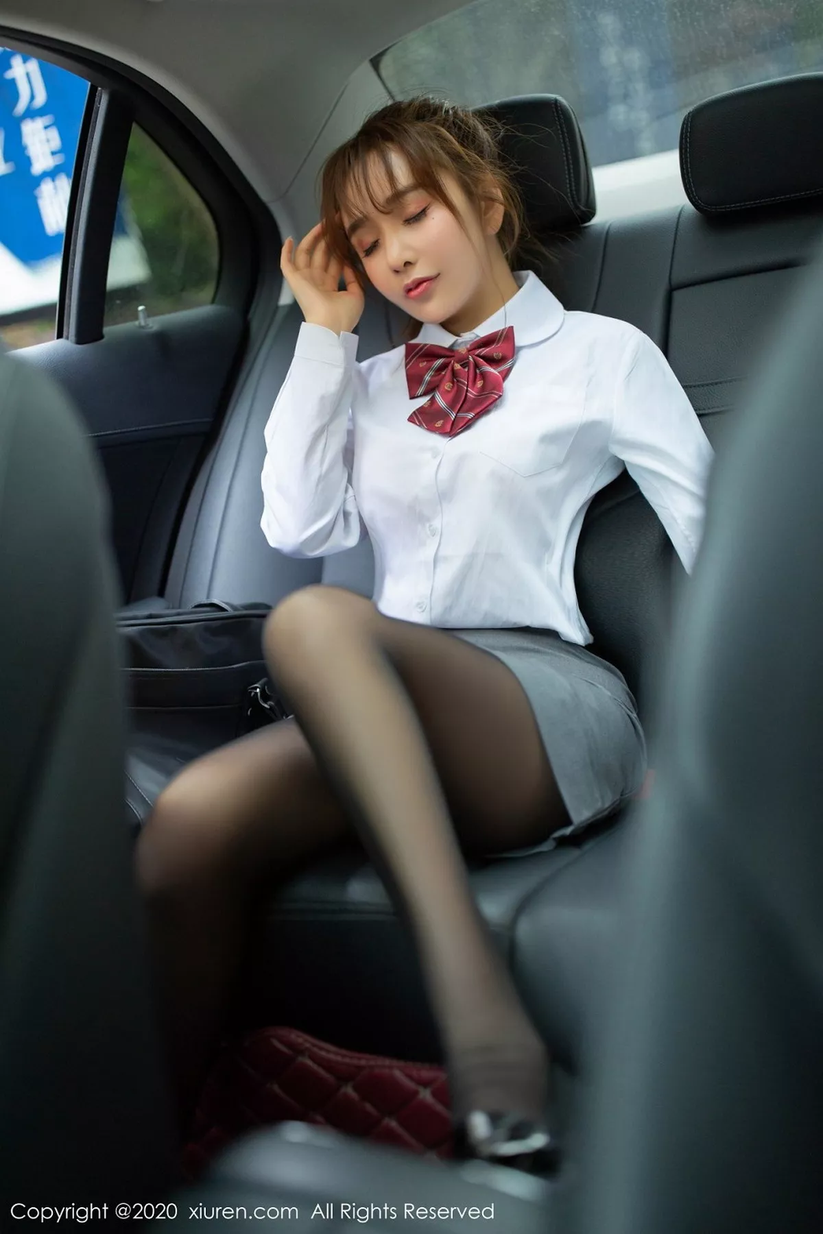 秀人集.com_[XiuRen秀人网]No.2225_嫩模陶喜乐_lele乌镇旅拍司机与老板女儿主题黑丝裤袜诱惑写真92P